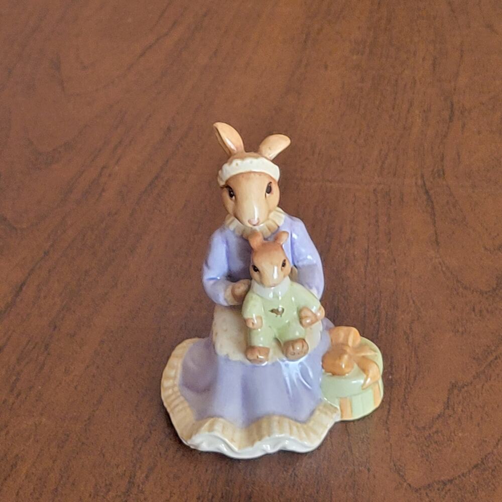 Vintage 2004 Royal Doulton Bunnykins Childhood Memories Quiet Time Figurine